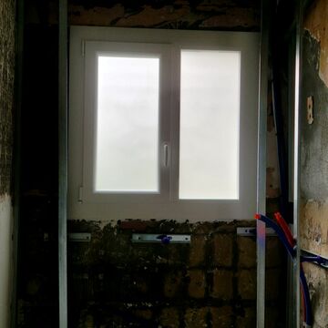 Rénovation de menuiseries PVC pour une maison chaurienne