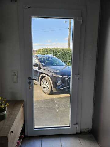 Installation d'une porte d'entrée